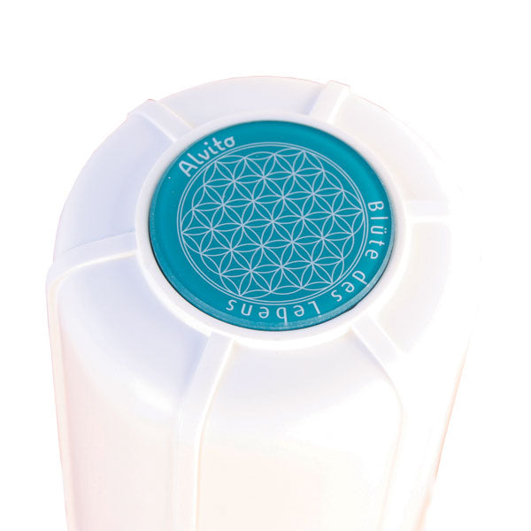 Aktivkohle Block Filter entfernen sicher Schwermetalle und Arzneimittelrückstände aus dem Leitungswasser.