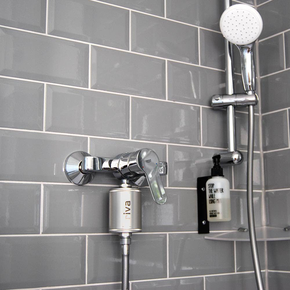 riva-alva-skin-hair-duschfilter-installation2